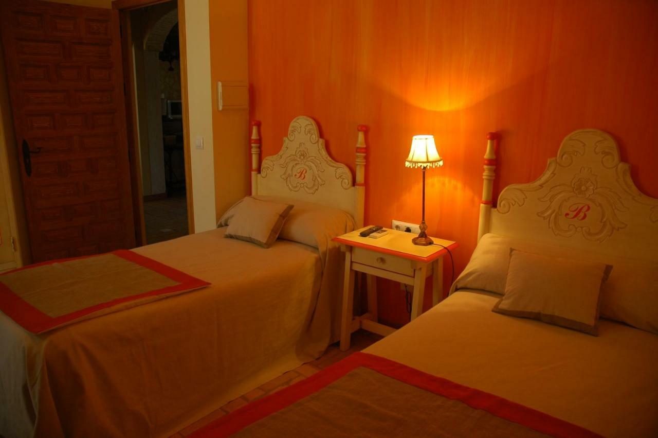 Molino La Boticaria Hotel มาร์เชนา ภายนอก รูปภาพ