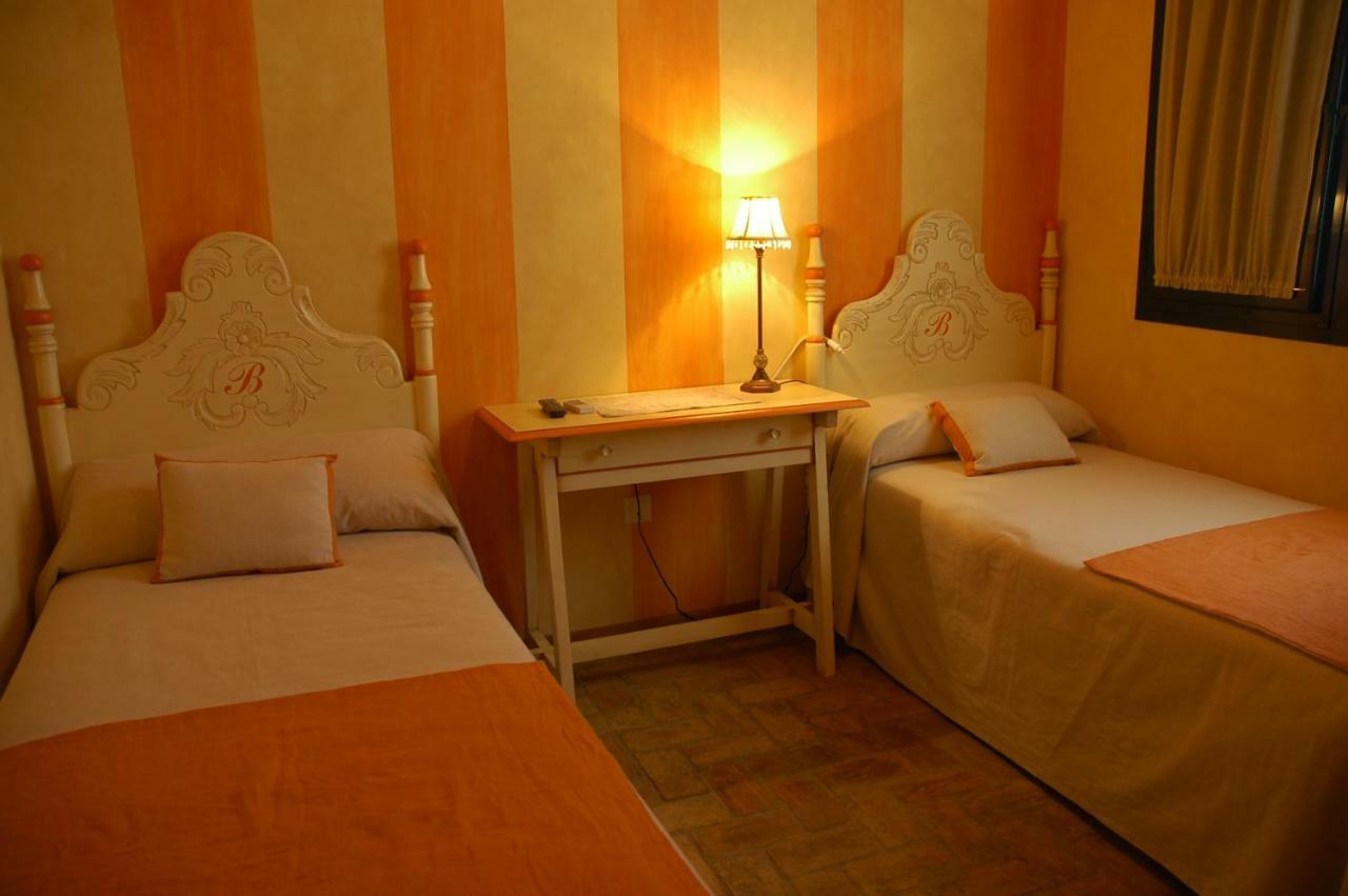 Molino La Boticaria Hotel มาร์เชนา ภายนอก รูปภาพ